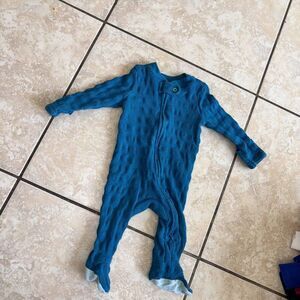 463. Cloud island sleeper size 0-3m
